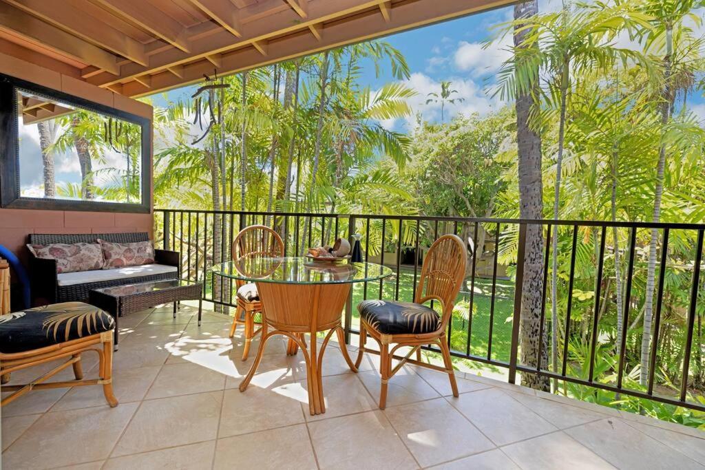 Appartamento Oceanfront With Aircon-Hear The Waves-Amazing Views-Wifi Lahaina Esterno foto