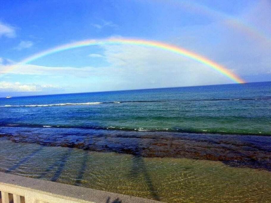 Appartamento Oceanfront With Aircon-Hear The Waves-Amazing Views-Wifi Lahaina Esterno foto