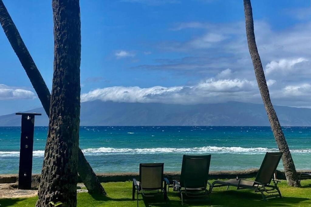 Appartamento Oceanfront With Aircon-Hear The Waves-Amazing Views-Wifi Lahaina Esterno foto